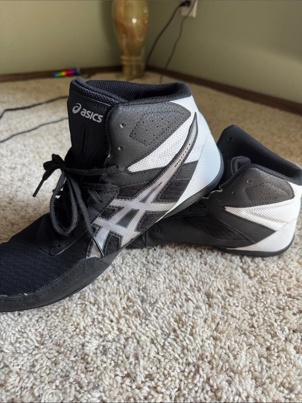 ASICS Black Men's Wrestling Sneakers